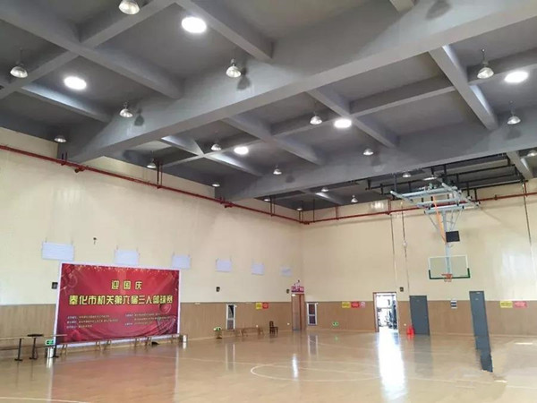 體育館安裝導光管采光系統